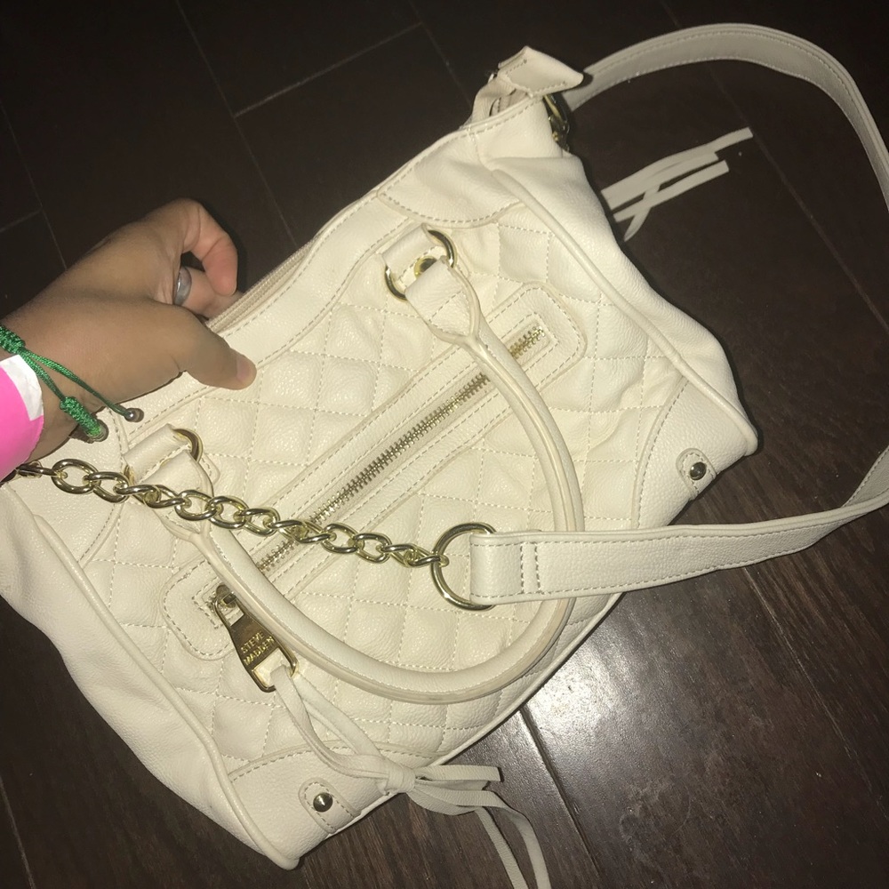 WHITE STEVE MADDEN PURSE